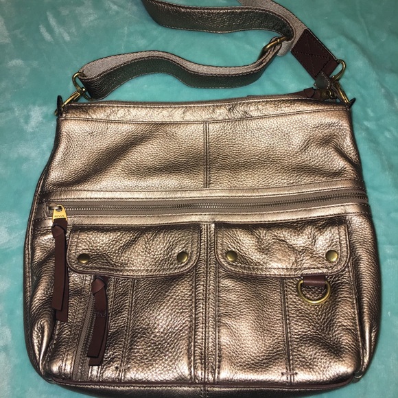 Fossil Handbags - NWOT Fossil Crossbody Purse